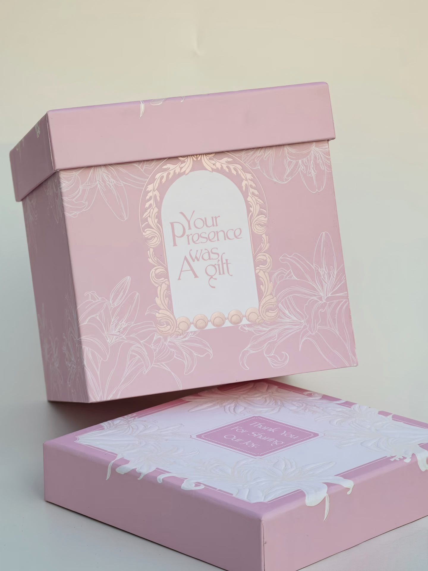 Elegant Dusty Pink Floral Arch Gift Box Set
