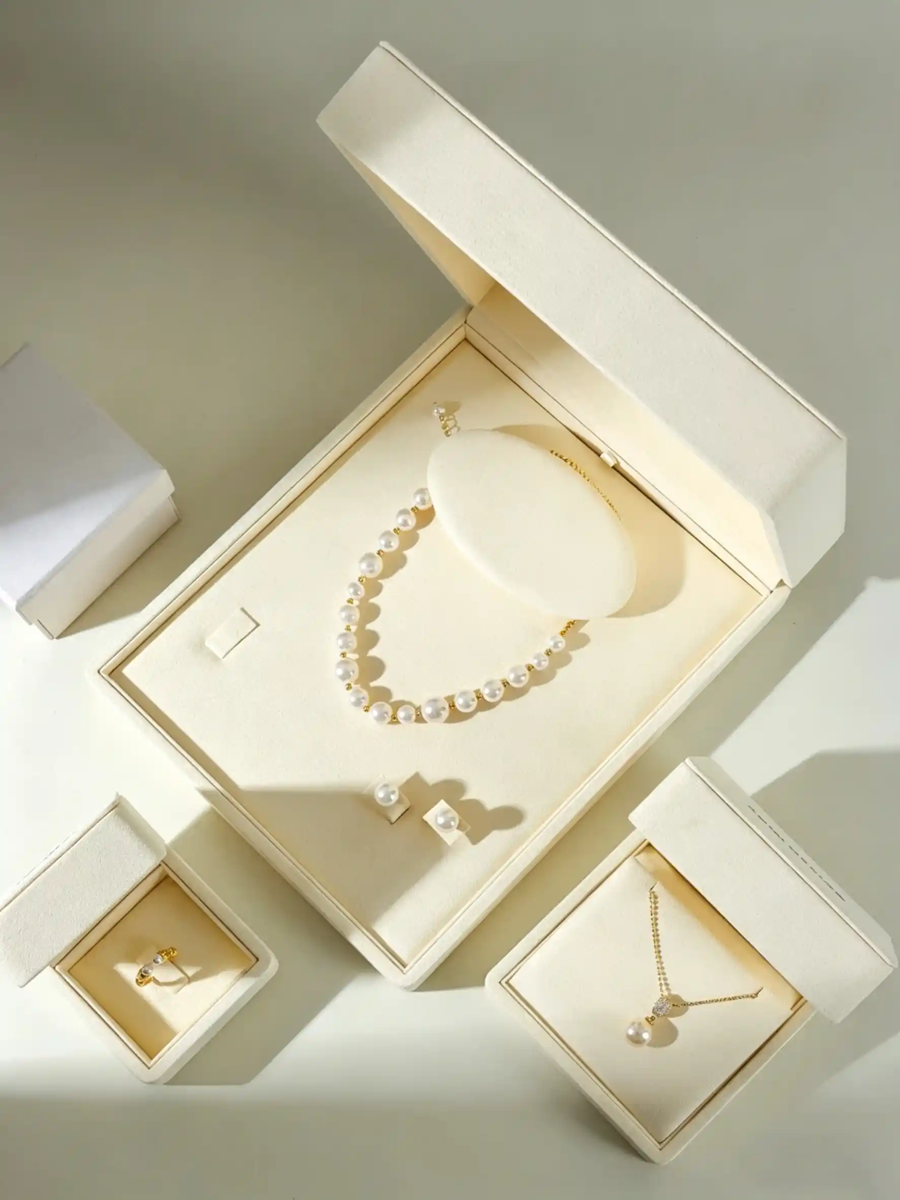 Luxury Leatherette Hinged Jewelry Box Set with Outer Protection Box - Image 3