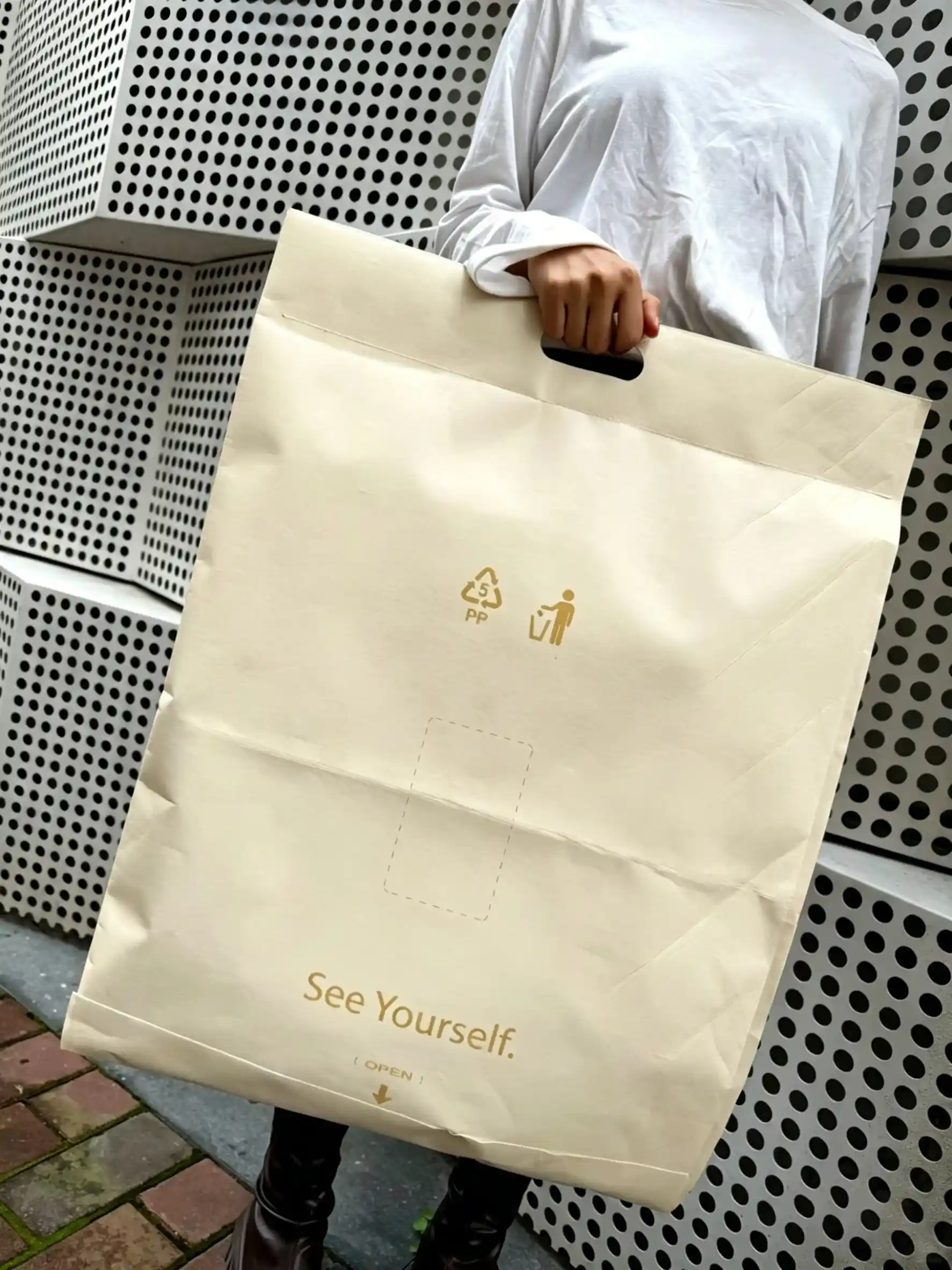 Premium Oversized Heavy-Duty Carry Mailer Bag Thick Plastic - Image 2